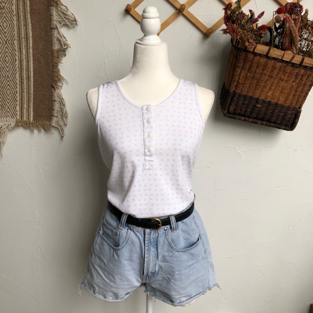 🌻White Floral Button Detailed Tanktop